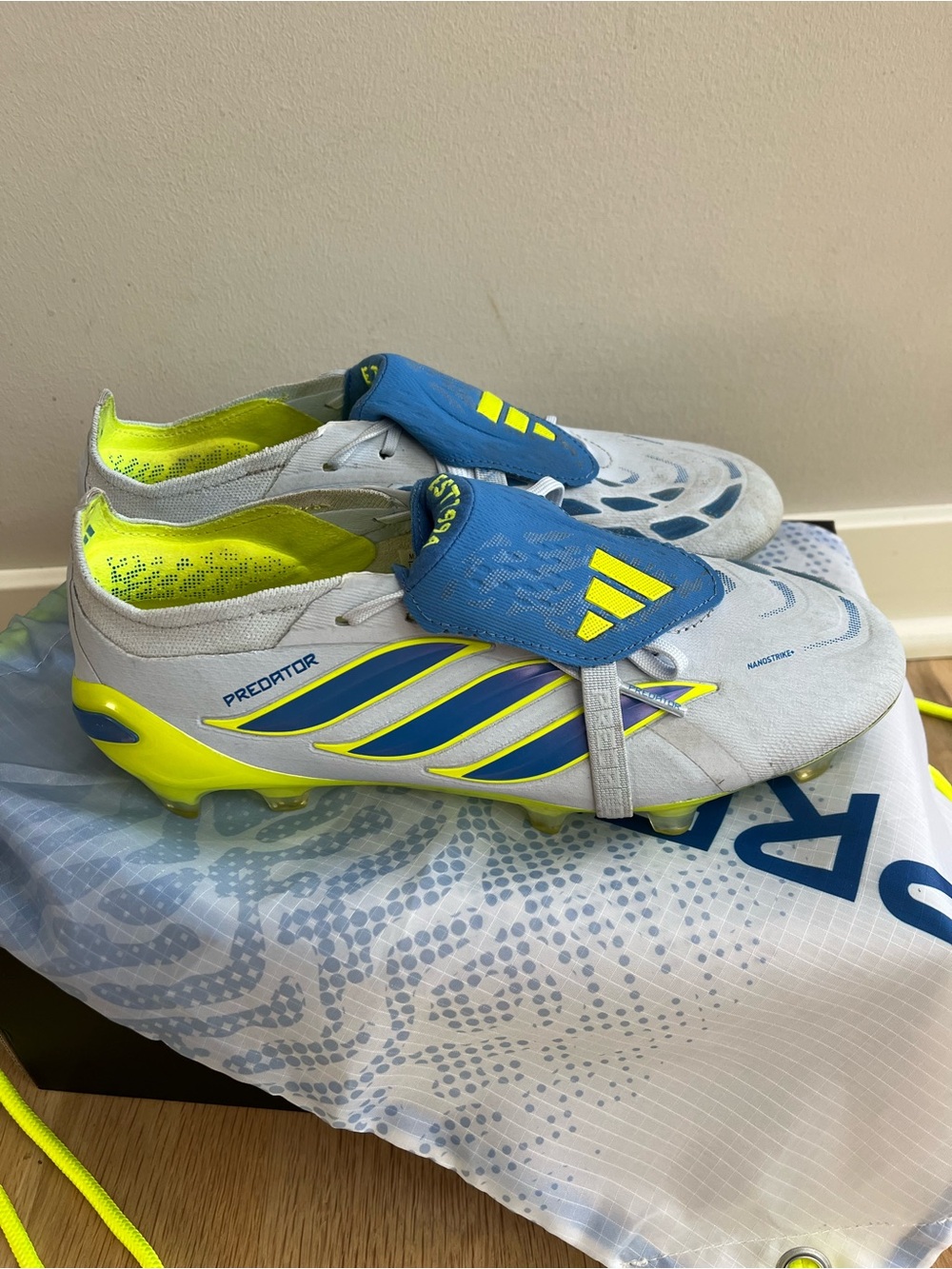 Adidas Predator ELITE Fold Over FG Soccer Cleats, Men’s Size 7